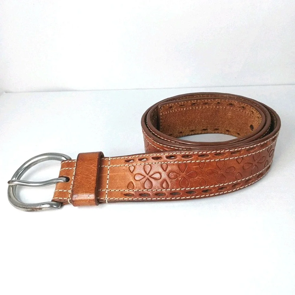 Vintage Lauren Ralph Lauren floral embossed leather belt Size SM Brown